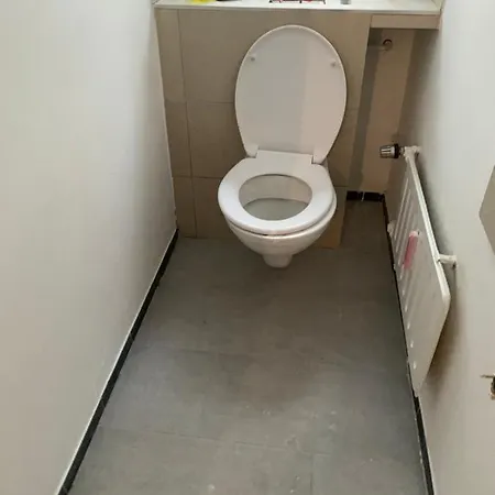 招待所 Home24 Immobilien 斯图加特